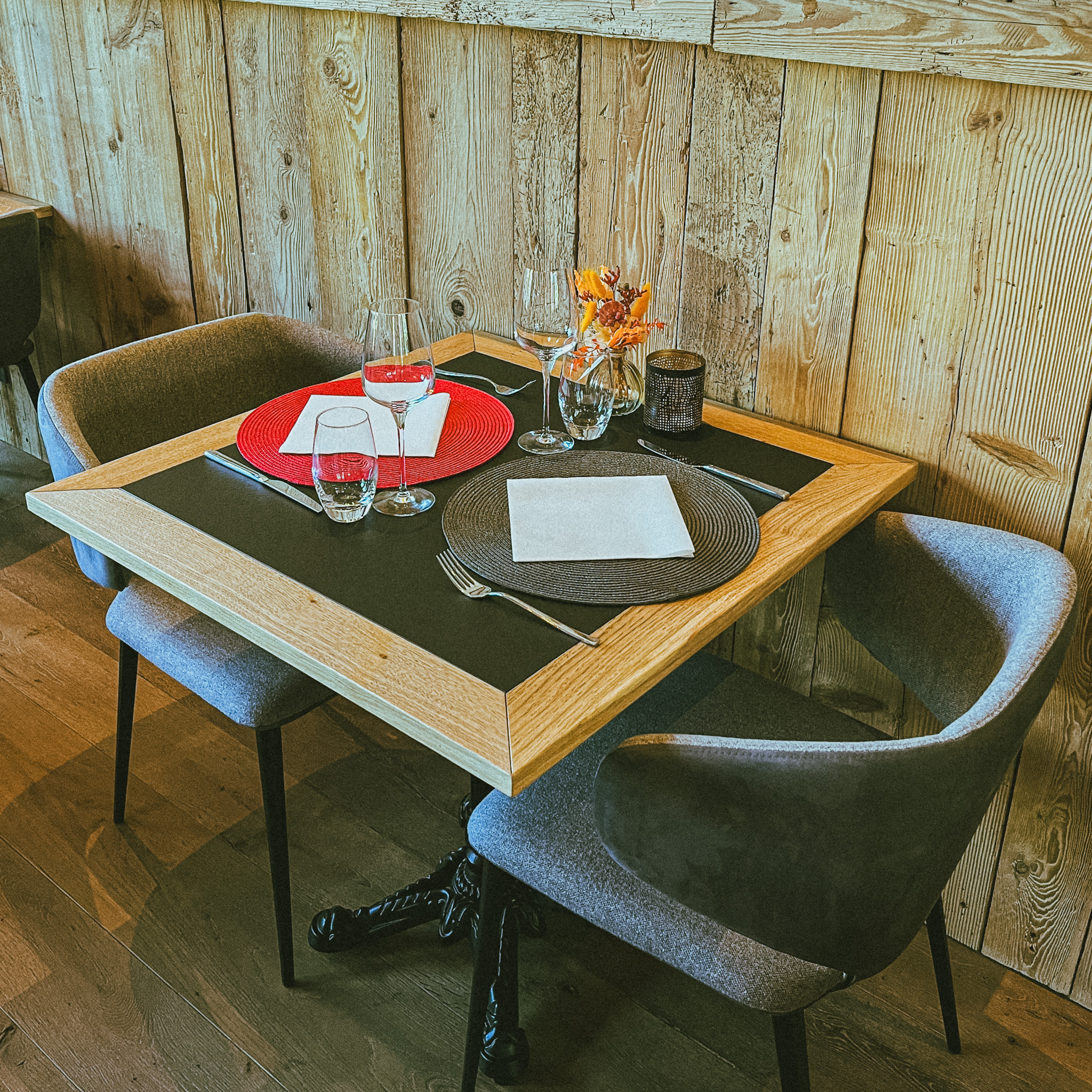 Table restaurant 2